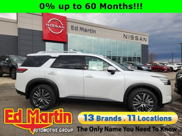 2025 Nissan Pathfinder SL