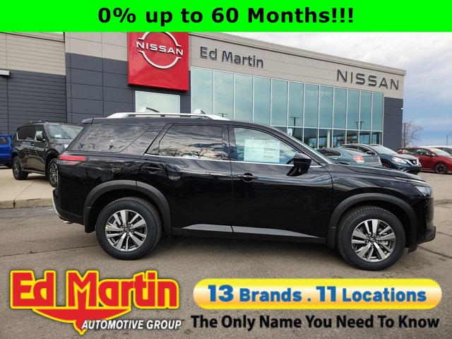 2025 Nissan Pathfinder SL