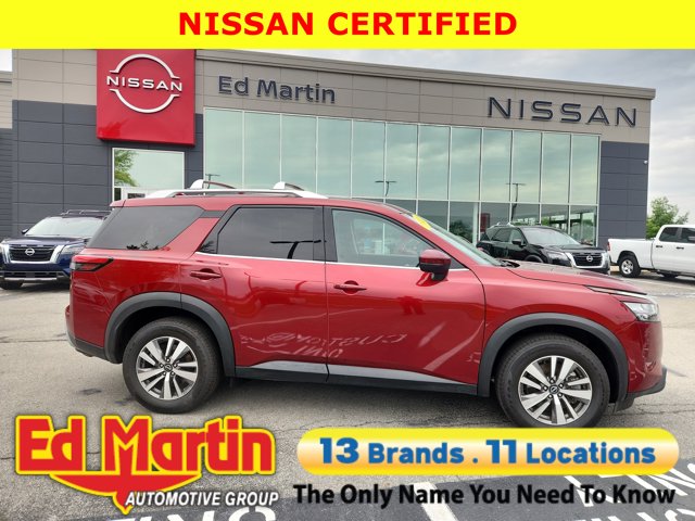 2023 Nissan Pathfinder SL