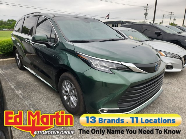 2022 Toyota Sienna XLE