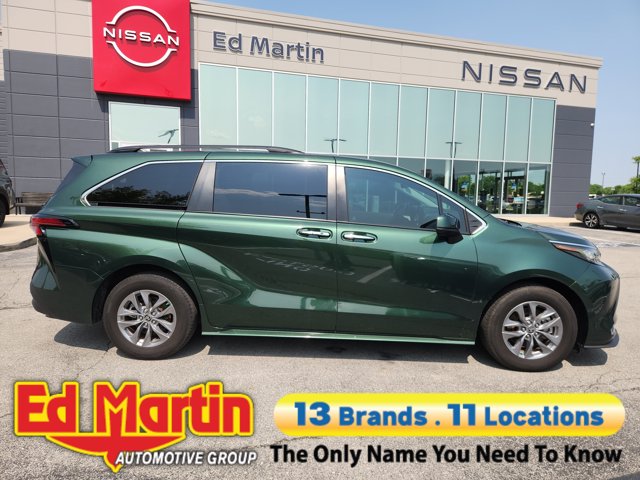 2022 Toyota Sienna XLE
