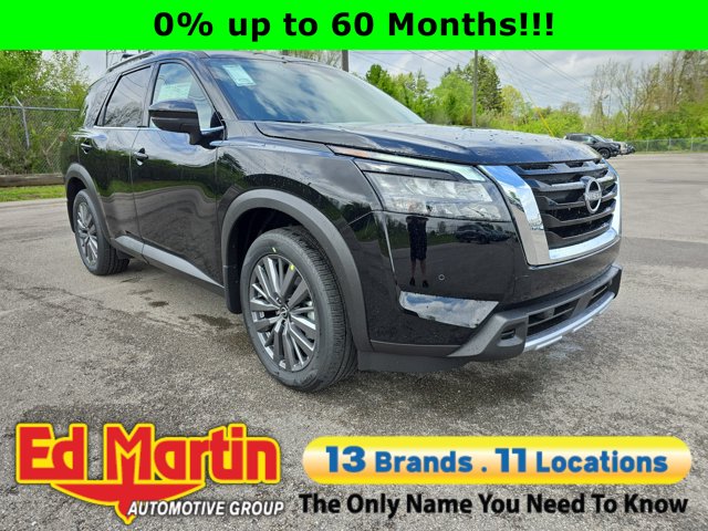 2025 Nissan Pathfinder SL