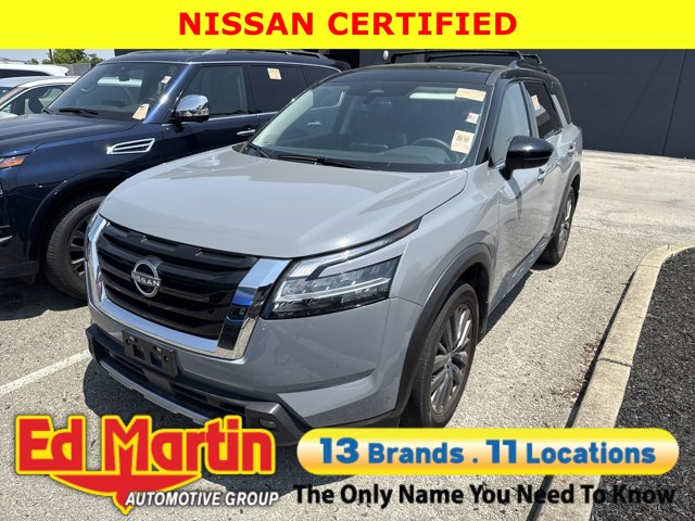 2023 Nissan Pathfinder SL