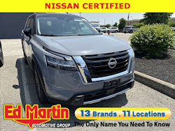 2023 Nissan Pathfinder SL