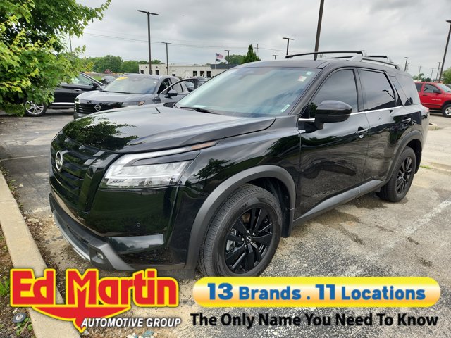 2022 Nissan Pathfinder SL