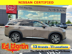 2025 Nissan Pathfinder Platinum