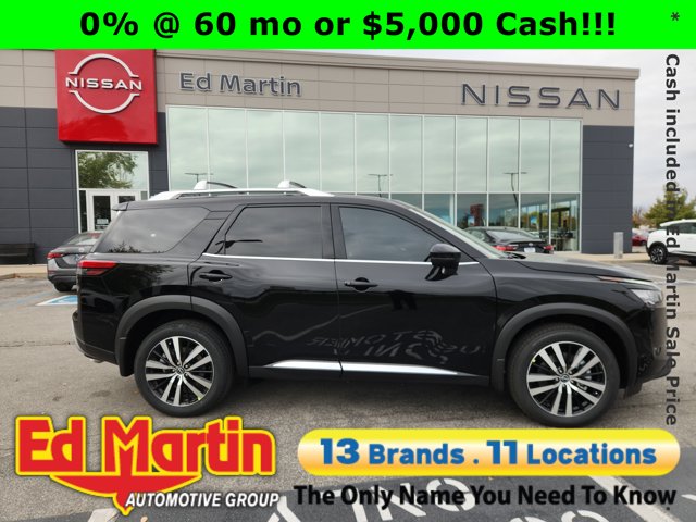 2025 Nissan Pathfinder Platinum