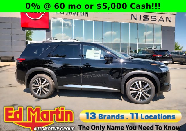 2025 Nissan Pathfinder Platinum