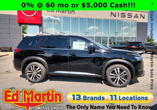 2025 Nissan Pathfinder Platinum