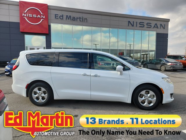 2017 Chrysler Pacifica Touring Plus