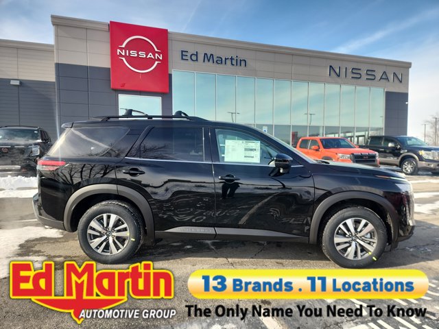 2026 Nissan Pathfinder SL