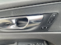 2018 Volvo XC60 T6 Momentum