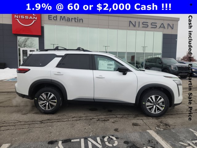 2026 Nissan Pathfinder SL