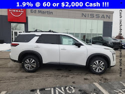 2026 Nissan Pathfinder SL