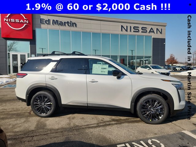 2026 Nissan Pathfinder SL