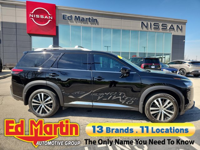 2025 Nissan Pathfinder Platinum